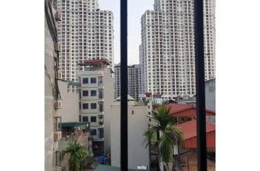 Nhà đẹp phố Quan Nhân  45m2 4 tầng mặt tiền 5m giá 3,6 tỷ.